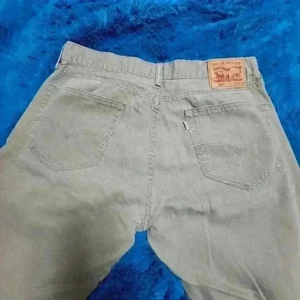Levi Mens Jeans Size 36/32